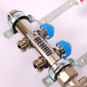 Колл.группа 1'х3/4' нерж 2 вых HKV-D с расходом и термостатич вентилями