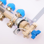 Колл.группа 1'х3/4' нерж 4 вых HKV-D с расходом и термостатич вентилями