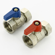 Комплект кранов шаровых 1