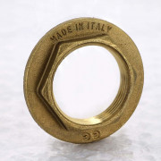 Контргайка с бортиком 1 1/4