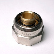 Соединитель обжим-В 20(2.8) х 3/4