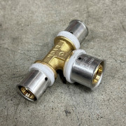 Тройник пресс 20 х 26 х 20 10530G202620