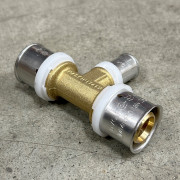 Тройник пресс 26 х 16 х 26 10530G261626