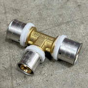 Тройник пресс 26 х 20 х 26 10530G262026