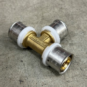 Тройник пресс 26 10530G262600