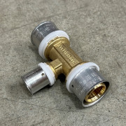 Тройник пресс 32 х 20 х 32 10530G322032