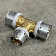 Тройник пресс 32 х 26 х 32 10530G322632