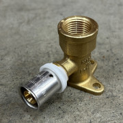 Водорозетка пресс-В 16 х 1/2' h=52 мм 10526G001604