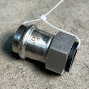 Муфта пресс-В 28 х 1