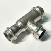 Тройник пресс 28 х 22 х 22, нержавеющая сталь