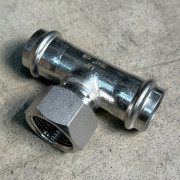 Тройник пресс-В 28 х 1