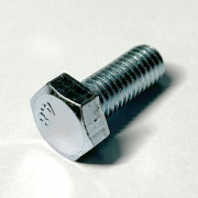 Болт М8 х 20 мм